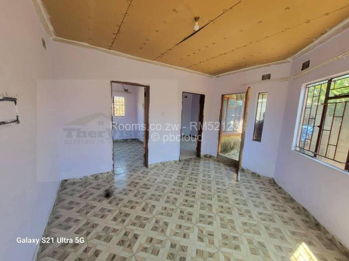 Room to Rent in Bloomingdale, Harare