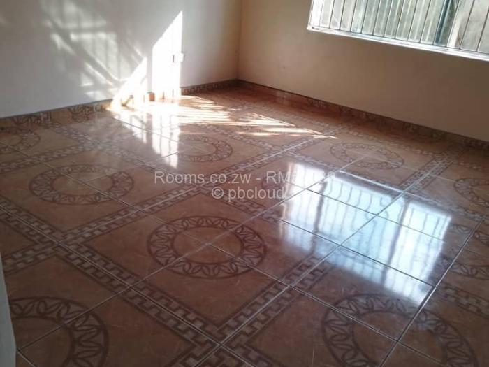 Room to Rent in Matidoda, Harare
