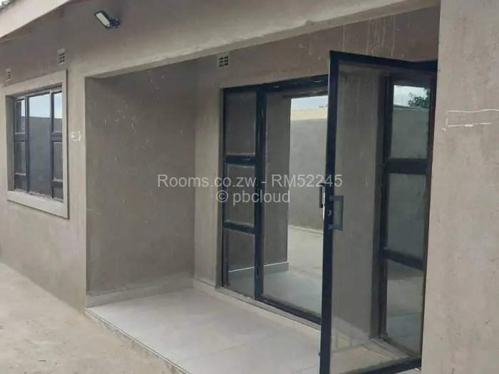 Room to Rent in Hatfield, Harare