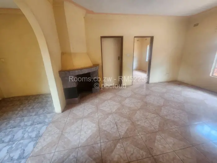 Room to Rent in Dawnview Park, Harare