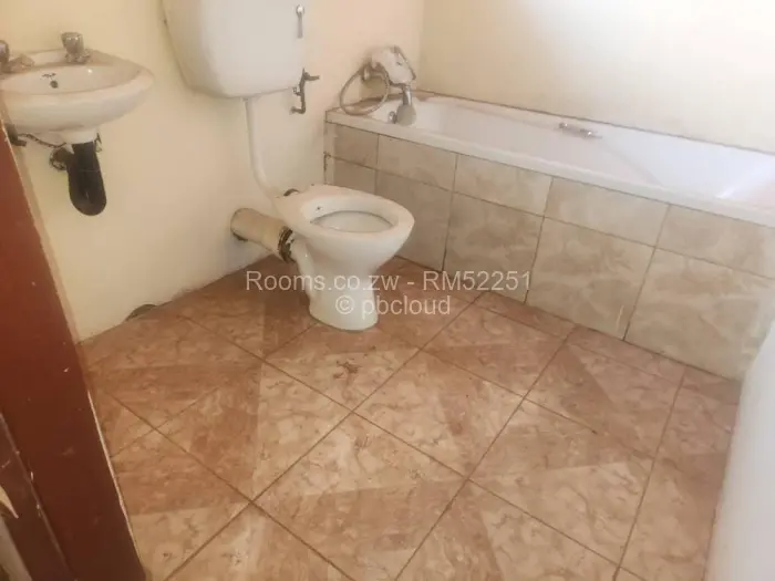 Room to Rent in Dawnview Park, Harare