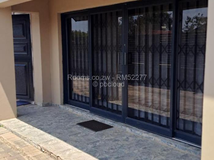 Room to Rent in Madokero Estates, Harare