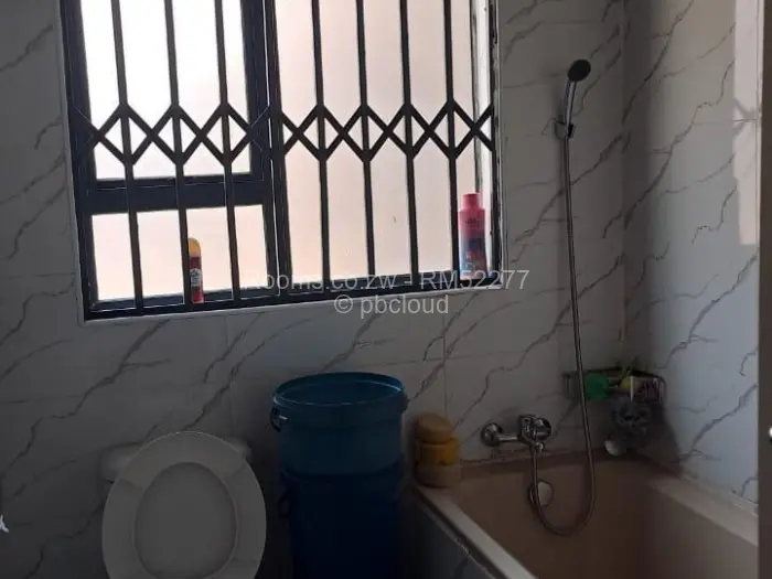 Room to Rent in Madokero Estates, Harare