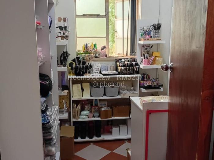Room to Rent in Avondale, Harare