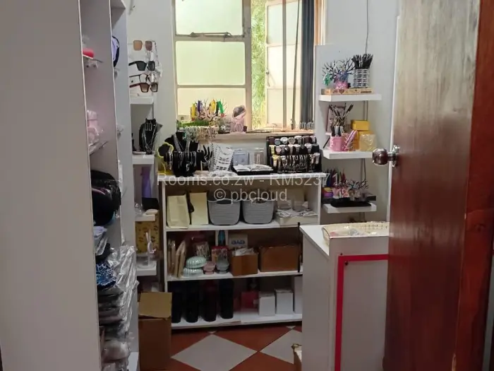 Room to Rent in Avondale, Harare