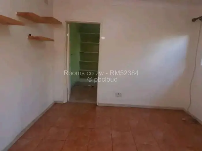 Room to Rent in Chisipite, Harare