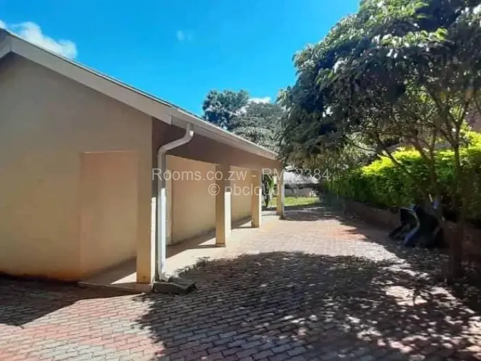 Room to Rent in Chisipite, Harare