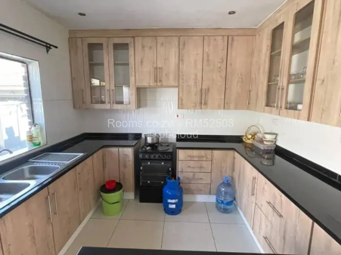Room to Rent in Madokero Estates, Harare