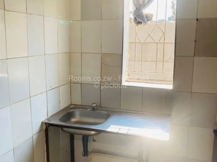 Room to Rent in Kuwadzana, Harare