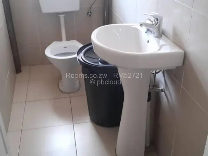 Room to Rent in Madokero Estates, Harare