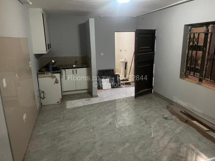 Room to Rent in Dawnview Park, Harare
