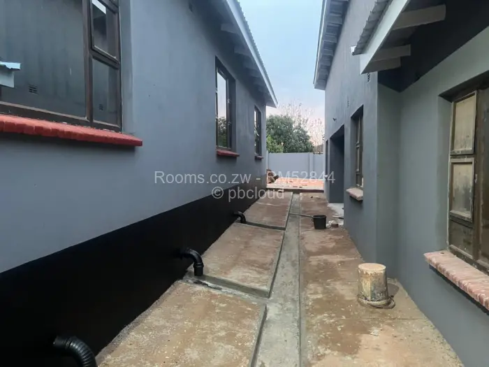 Room to Rent in Dawnview Park, Harare
