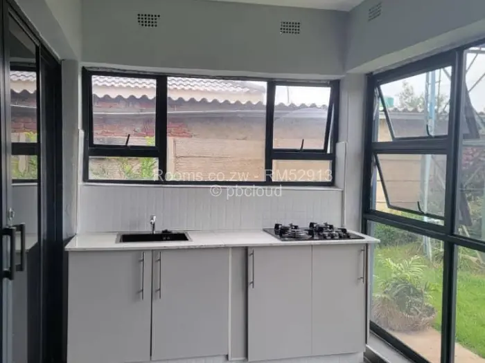 Room to Rent in Bloomingdale, Harare