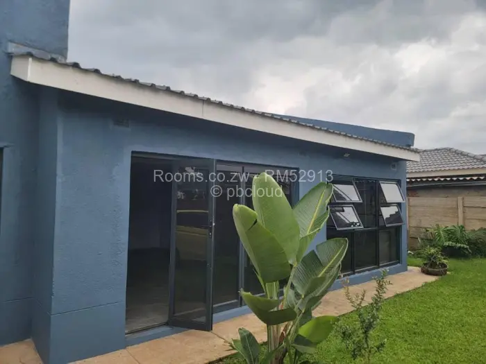 Room to Rent in Bloomingdale, Harare