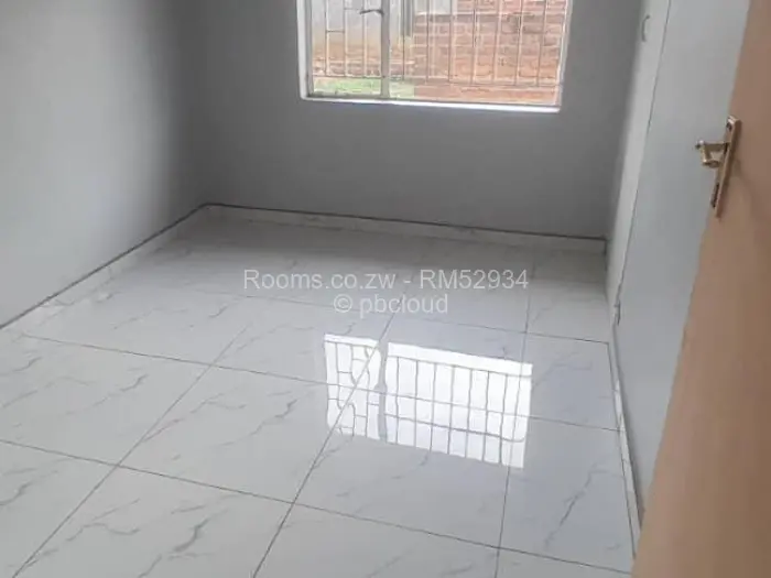 Room to Rent in Matidoda, Harare