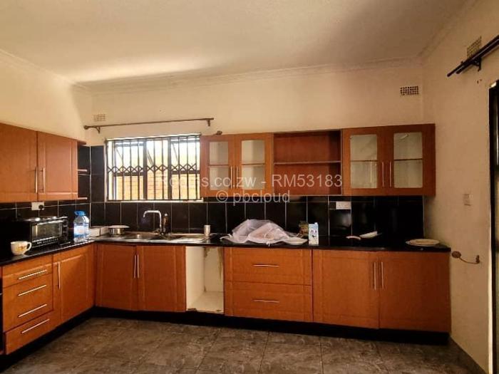 Room to Rent in Madokero Estates, Harare