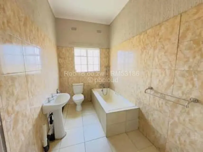 Room to Rent in Monavale, Harare