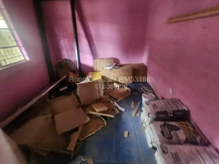 Room to Rent in Crowborough, Harare