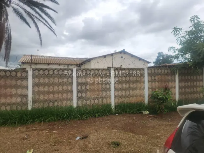 Room to Rent in Crowborough, Harare