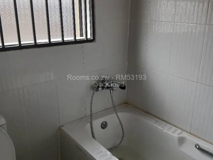 Room to Rent in Ashdown Park, Harare