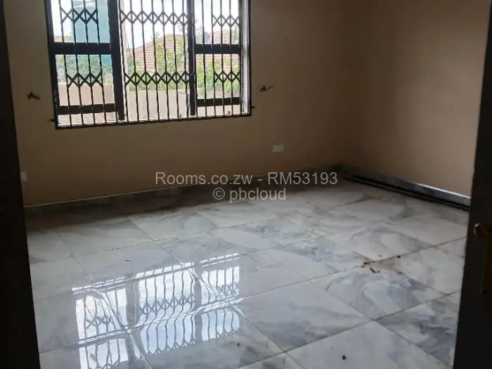 Room to Rent in Ashdown Park, Harare