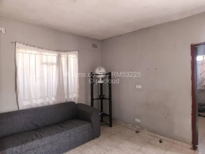 Room to Rent in Dawnview Park, Harare