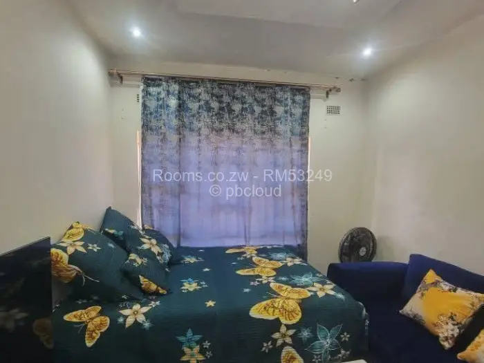 Room to Rent in Bluff Hill, Harare