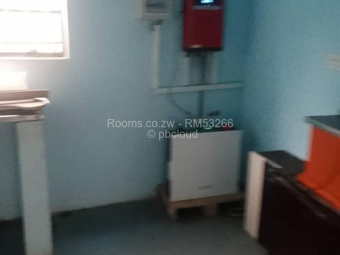 Room to Rent in Highlands, Harare