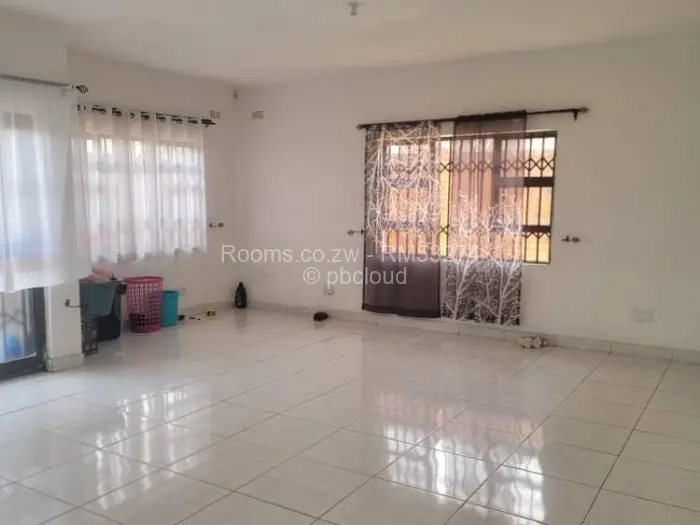 Room to Rent in Madokero Estates, Harare