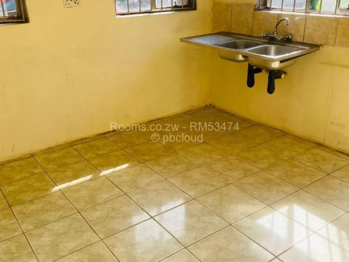 Room to Rent in Borrowdale, Harare