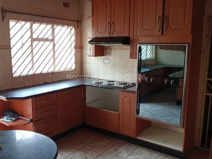 Room to Rent in Nkwisi Gardens, Harare