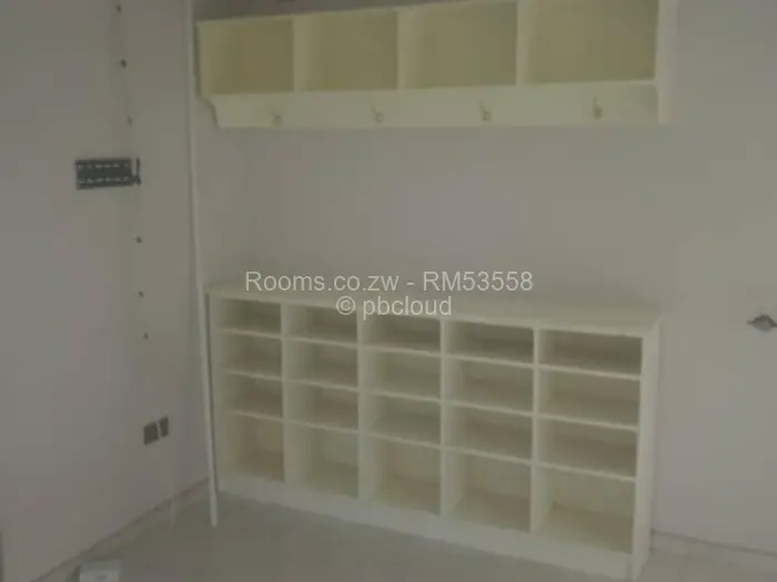 Room to Rent in Madokero Estates, Harare