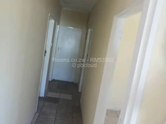Room to Rent in Waterfalls, Harare
