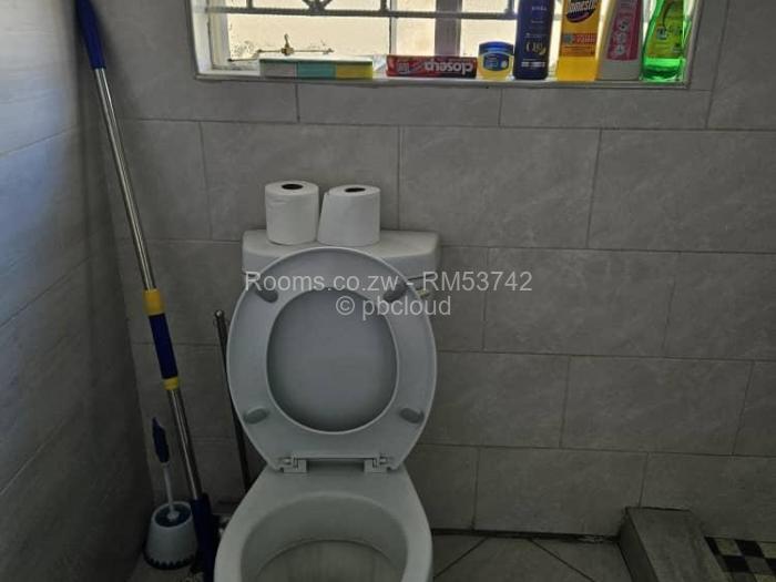 Room to Rent in Madokero Estates, Harare