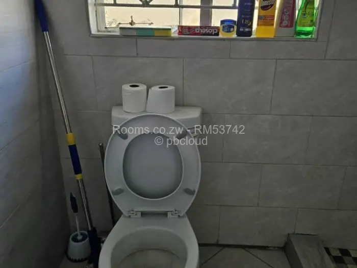 Room to Rent in Madokero Estates, Harare