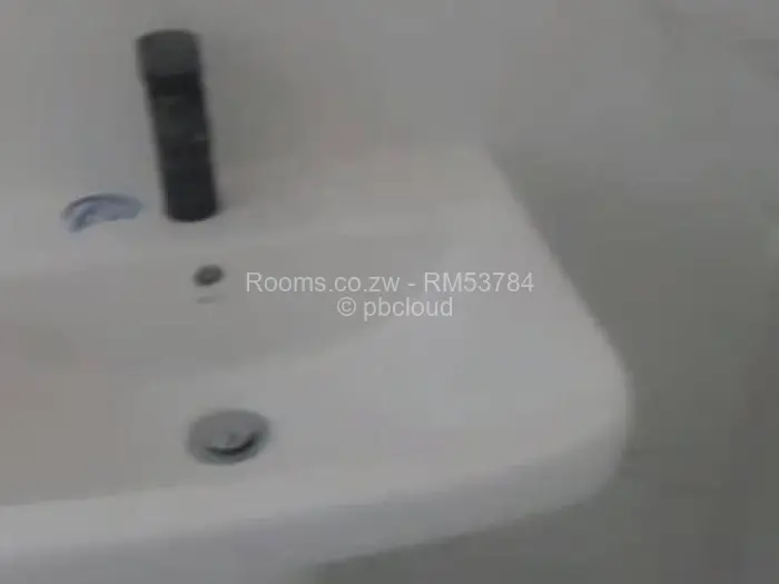 Room to Rent in Waterfalls, Harare
