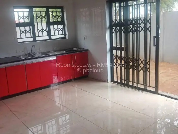 Room to Rent in Queensdale, Harare