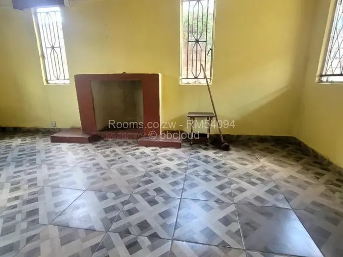 Room to Rent in Westlea, Harare