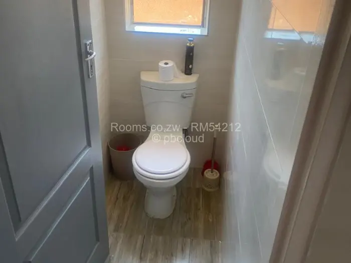 Room to Rent in Madokero Estates, Harare