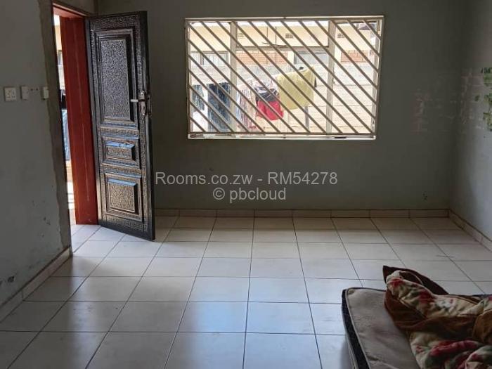 Room to Rent in Madokero Estates, Harare
