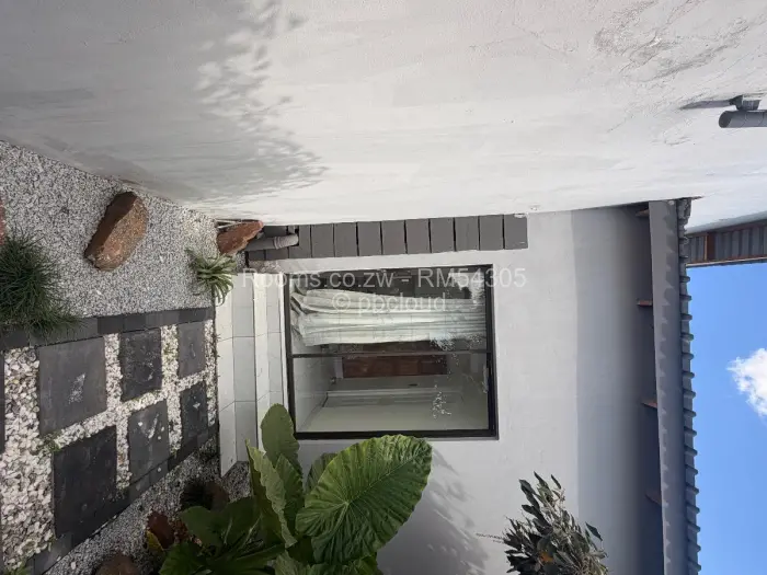 Room to Rent in The Grange, Harare