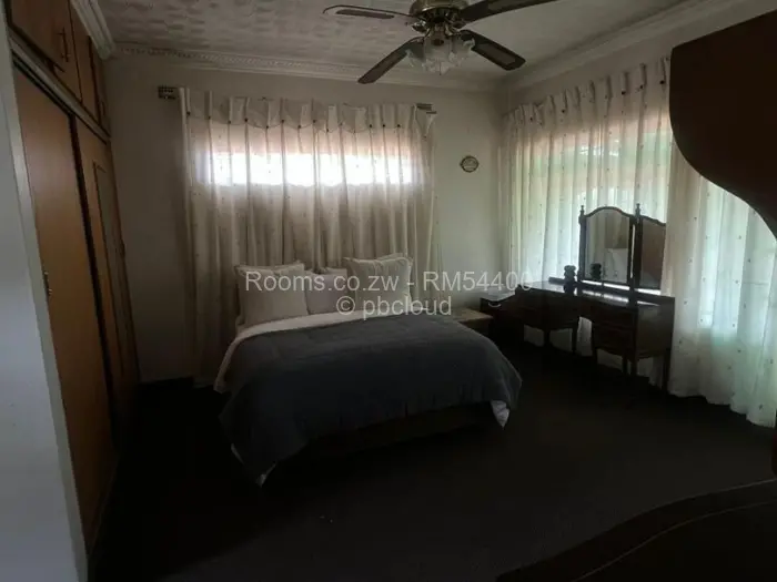Room to Rent in Ashdown Park, Harare