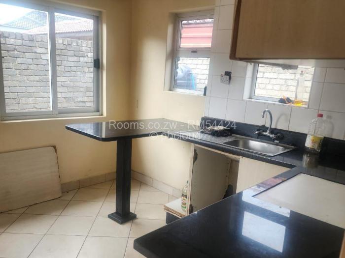 Room to Rent in Madokero Estates, Harare