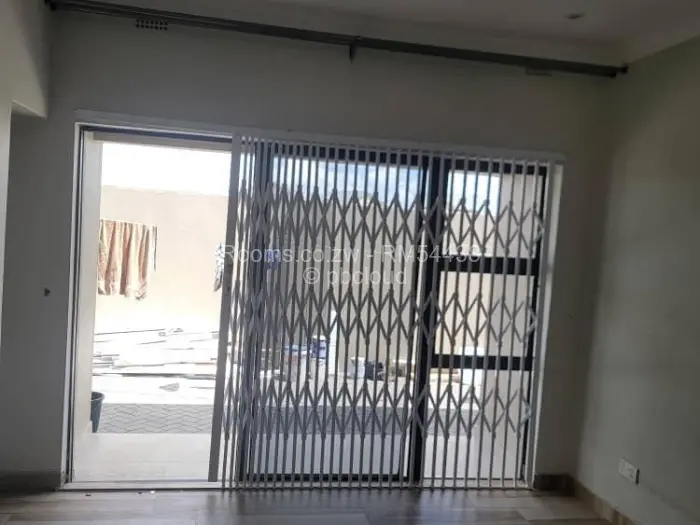 Room to Rent in Madokero Estates, Harare