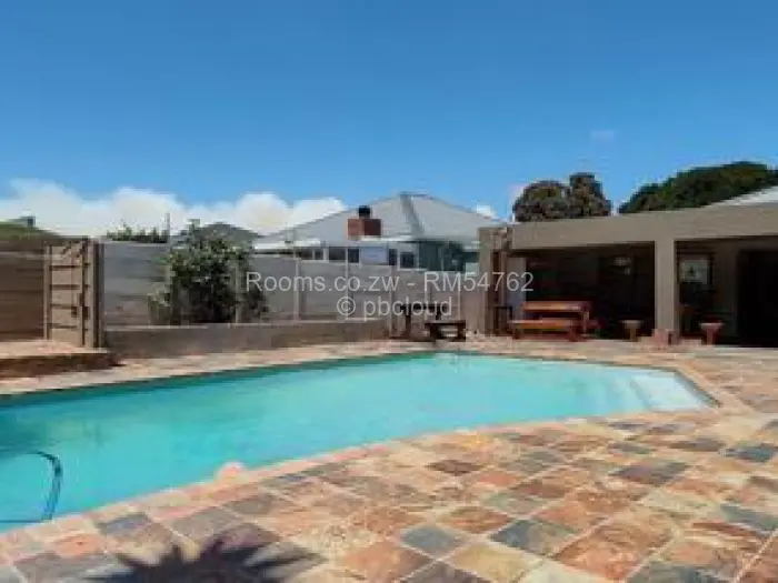 Room to Rent in Borrowdale, Harare