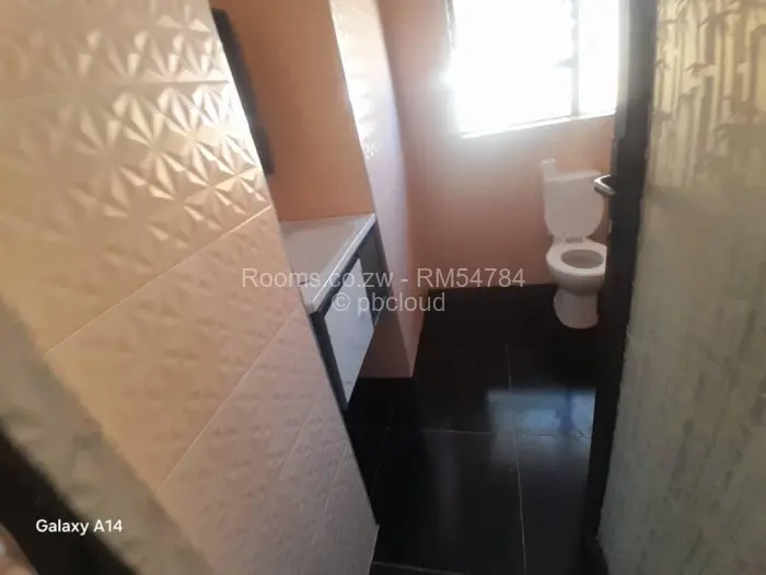 Room to Rent in Ashdown Park, Harare
