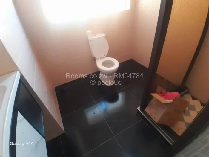 Room to Rent in Ashdown Park, Harare