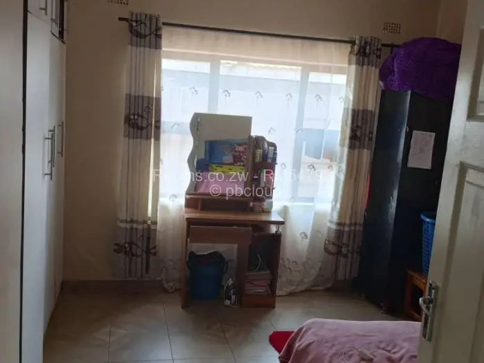 Room to Rent in Madokero Estates, Harare
