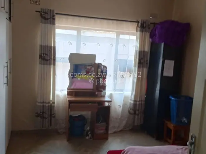 Room to Rent in Madokero Estates, Harare