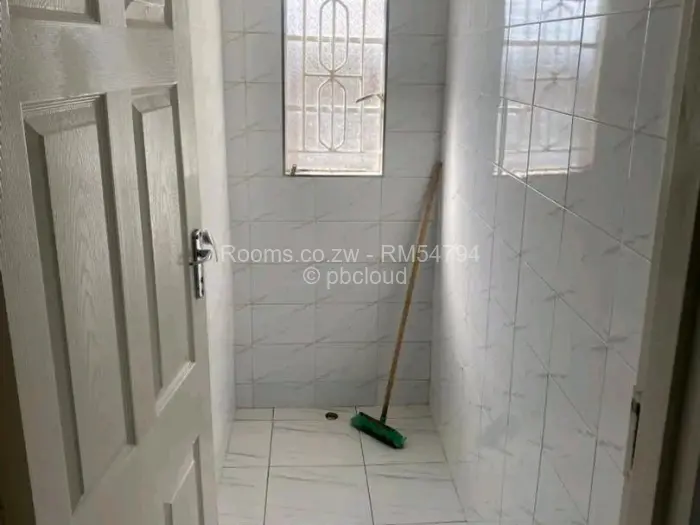 Room to Rent in Glen View, Harare